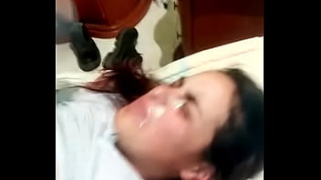 Corrida En La Cara - corrida-en-la-boca, corrida-en-la-cara - Video 2826214