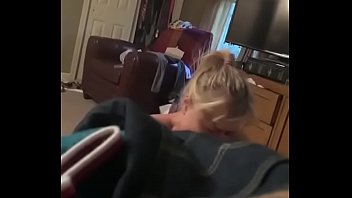 Blowjob Battle Gilf Jan Vs Roxanne