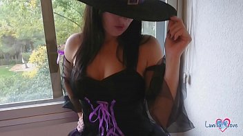 Teen Gets Creampie In Her Tight Pussy For Halloween