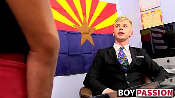 Aaron Slobbering On Kylers Stiff Cock And Taking A Ride