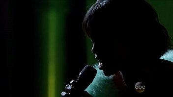 Rihanna Fodendo Com O Publico Com Sua Voz Encantadora