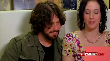 Randy Mature Swinger Wife Gets Her Cunt Munched By Two Babes