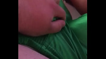 Gordinho Acariciando O Pau