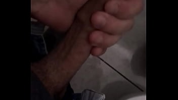 Punheta No Trabalho - dick, gay, big-dick, punheta, dotado, trabalho, gay-amateur - Video 2816366
