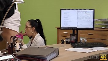 Loan4k. Adorable Elis Dark Is Rising Talent In Rock Group But Needs Money