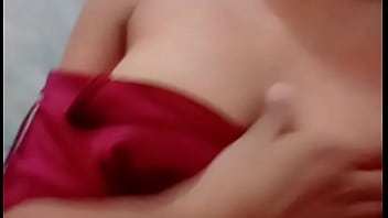 Comenzamos Con Algo De Ropa Y Luego Sin Nada