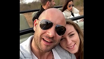 Je Lui Suce La Bite En Plein Safari, Il Jouit Dans Ma Bouche Et J_avale Tout