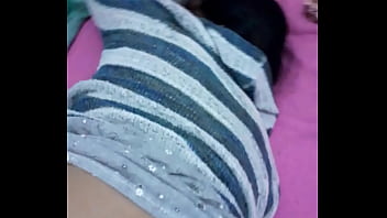 Tirandome A Mi Prima En Su Cuarto