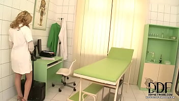 Sophia Knight Sexy Doctora