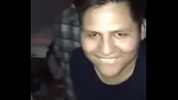 Maricon Seguro Baila A Sus Amigos