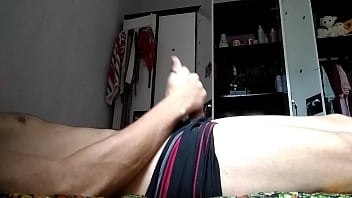 Novinho Na Punheta No Quarto