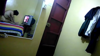 Madura Con El Calzón Puesto