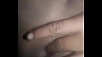 Me Masturbo Y Me Meto El Dedo