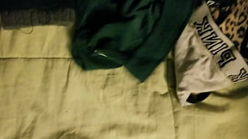 Jerking Off Wearing Dirty Panties