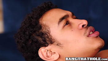 White Gay Dude Shares Blowjobs Before Raw Riding A Fat Bbc