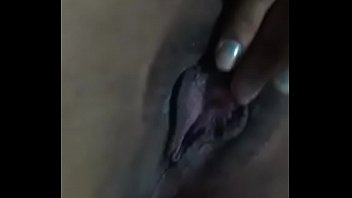 Mi Prima Puta Me Enseña Su Panocha