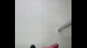 Punheta No Mictório Do Shopping