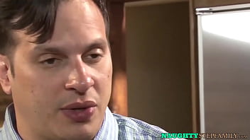 Blonde Stepdaughter Seduces Heer Stepddady In Fuck Affair