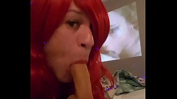 Juli Heart Sucks Dildo