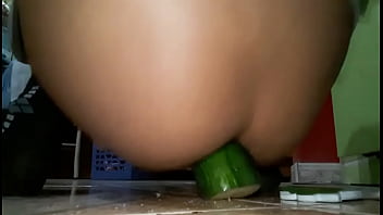 Me Meto Un Pepino En El Culo - porn, porno, anal, ass, shemale, culo, anal-sex, pepino-en-mi-culo - Video 2790198