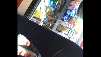 Vecina En La Tienda - cock, mature, voyeur - Video 3036418