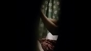 Espiando A Vecina - tetona, vistiendose - Video 3003693