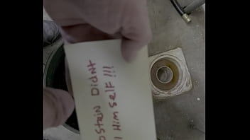 Peeing In A Bucket - pissing, peeing, men-pissing, 5-gallon-bucket - Video 3030931