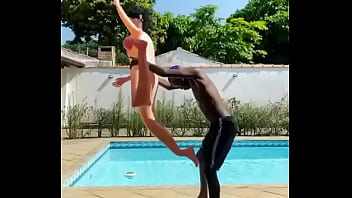 Sarra Sarra Na Boneca