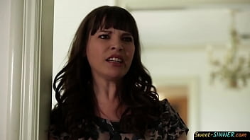 Classy Teen Gets Pussylicked By Older Male