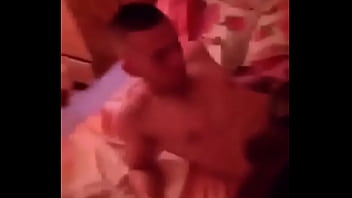 Iulia Ignat Se Fute Cu Doi Prietenii Gratis