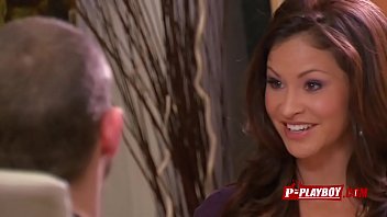 Swinger Hottie Feel Tempted To Fuck With The Sugar Daddy