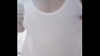 Mi Esposa Mostrando Las Tetas