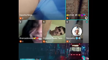 Novinha Mostra Buceta Na Bigo Live Para Mudinho E Ele Quase Infarta