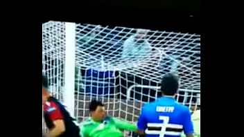 Gigante Fa Godere Un Popolo Intero - porn, sex - Video 2776423