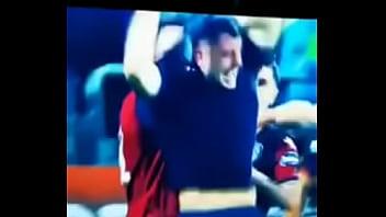 Gigante Fa Godere Un Popolo Intero