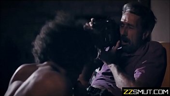 Ebony Model Fucks With Photographer