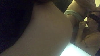 Boquete Novinha Vendada