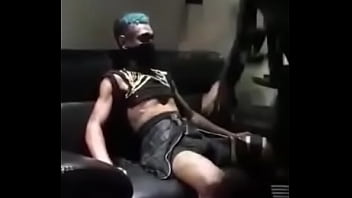 Drag Queen @jullyamurvack Sentando Gostosinho No Colinho Do Negão Dançarino E Engolindo Até O Cunhão