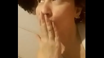 Vídeo Sexy De Mi Novia Brasileña Enviado Por Facebook