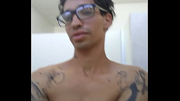 Quero Fazer Porno De Peidos - gay, farts, pum, furz, peidos, flatulencias - Video 3017622