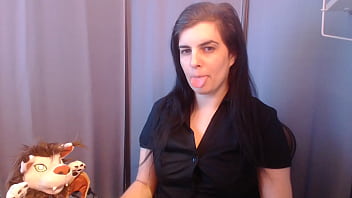 Tongue Play Whilst Waiting For Something To Load For Work...