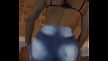 Morena Maryana Rebolando De Short Jeans - short, morena, funk, rebolando, maryana - Video 3002685