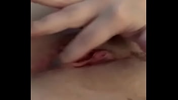 Elle Se Doigt Et M_envois La Vid_o