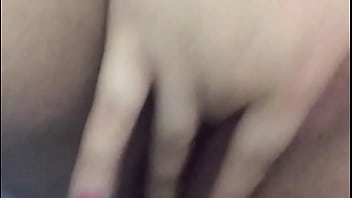 Chica Caliente De Medellín-colombia Me Manda Este Video Masturbandose!!