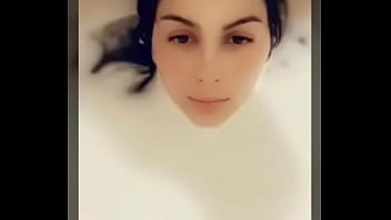 Hermosura De Chica Ofrece Sexo A Cambio De Dinero