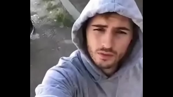 Troca Troca Com O Brother Ao Ar Livre