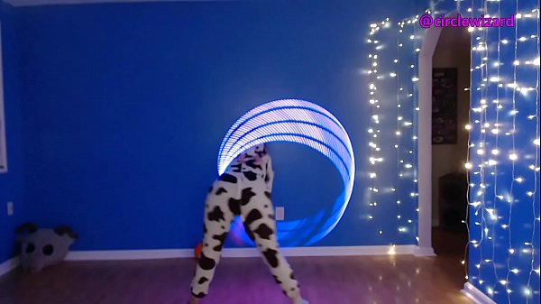 Bitch-im-a-cow, Laribug - Unknown - 2025 - Sexy - Performance - Video 2994102
