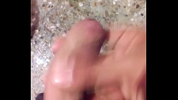 Mi Novia Me Deja Caliente Y Voy Al Baño A Quitármelo