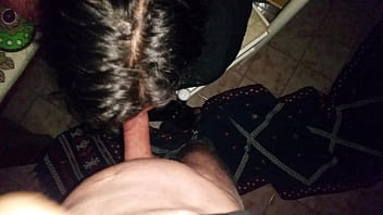 Sabrina Assaggia Il Cannolo