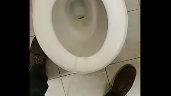 Pissing, Pee, Soloboy - Pissing - 2025 - Amazing - Show - Video 2988036